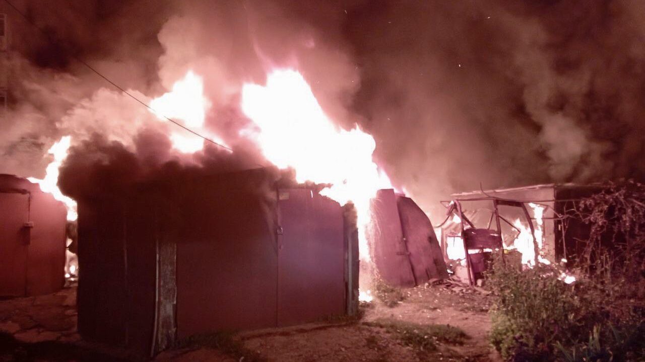 У Запоріжжі вночі окупанти вдарили по будинках та дачному кооперативу, - ФОТО