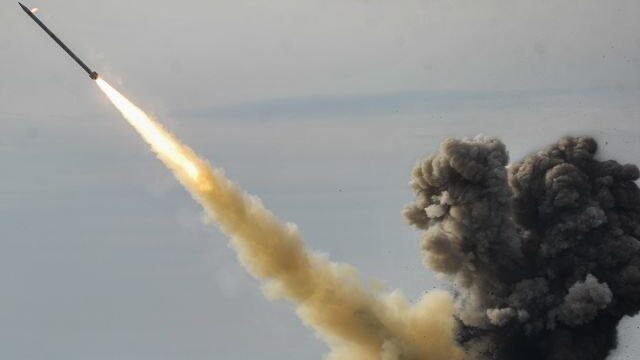 Ворог вгатив по прифронтовому місту у Запорізькій області: є поранені