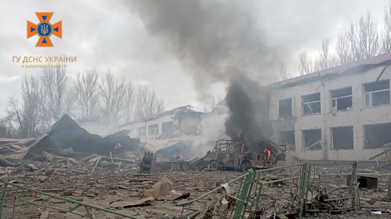 Гимназия полностью уничтожена: враг дважды за день атаковал учебное заведение Запорожской области, — ФОТО