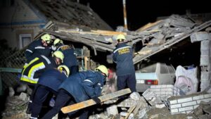 Зруйновано й пошкоджено будинки: наслідки нічної атаки ворога по Запоріжжю, — ФОТО, ВІДЕО