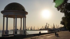 В оккупированном Бердянске враг начал тщательно проверять детей
