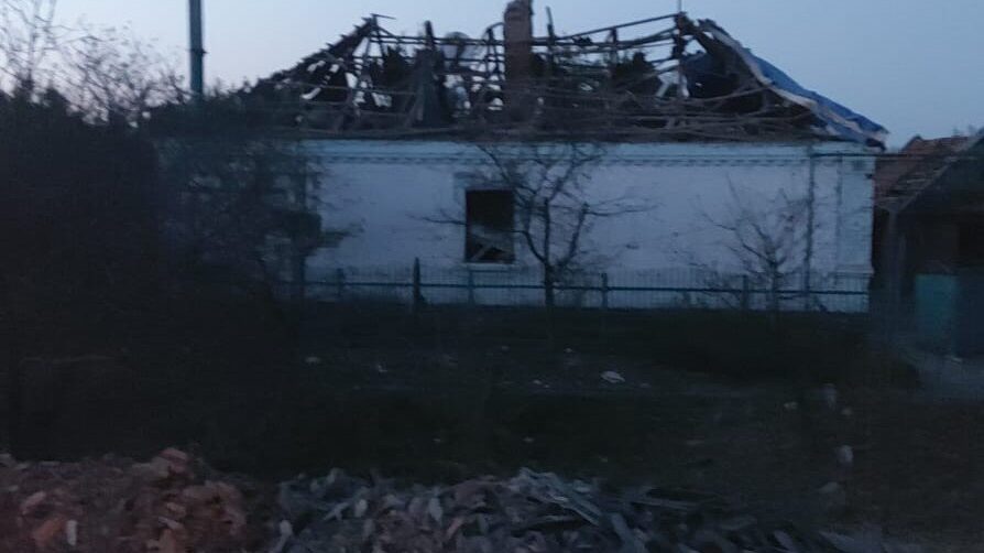 Ворог вдарив авіабомбою по Оріхову: постраждали дві родини