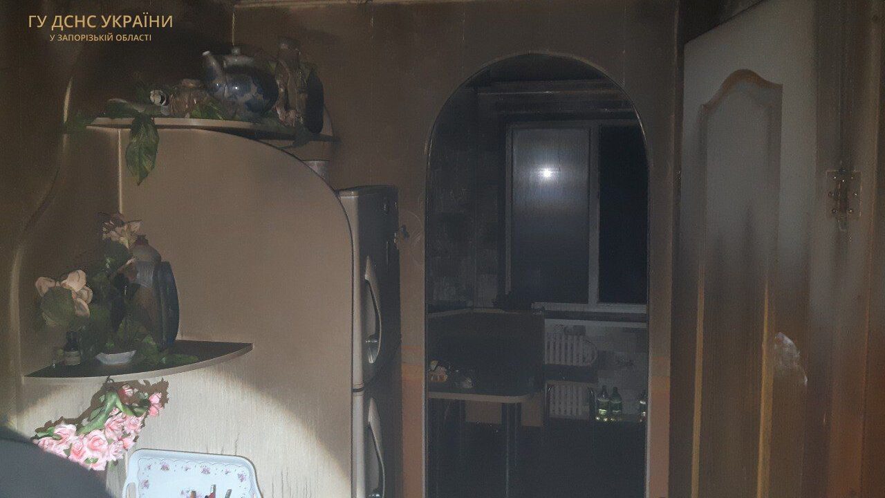 Смертельна пожежа у багатоповерхівці в Запоріжжі: загинули люди