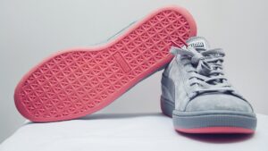 Жіночі кросівки: вибір, стиль, комфорт