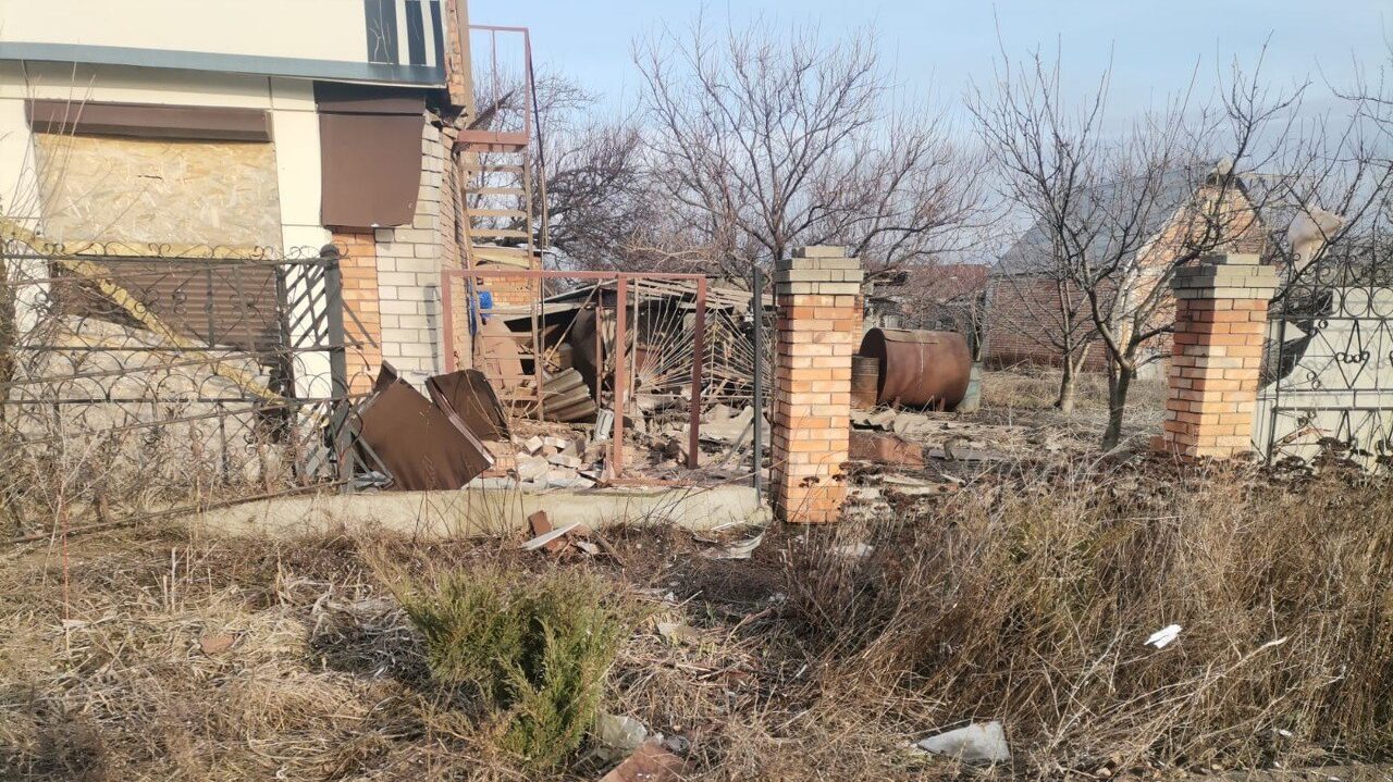 Зруйновано будинки та пошкоджено інфраструктурні об’єкти: з’явились кадри наслідків  ворожих обстрілів по Запорізькій області, — ФОТО