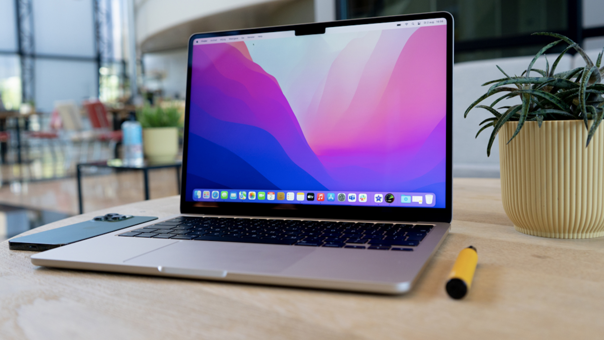 Огляд нового MacBook Air 15: флагманська начинка та покращений функціонал