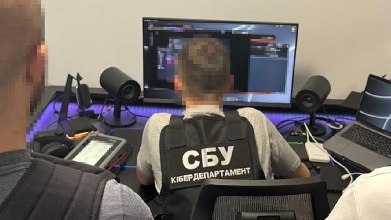 Викрито міжнародну мережу хакерів: проведено обшуки на Запоріжжі, Київщині, у Північній Америці та країнах ЄС