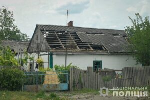 Более миллиона гривен выделили владельцам поврежденного обстрелами жилья в Запорожье