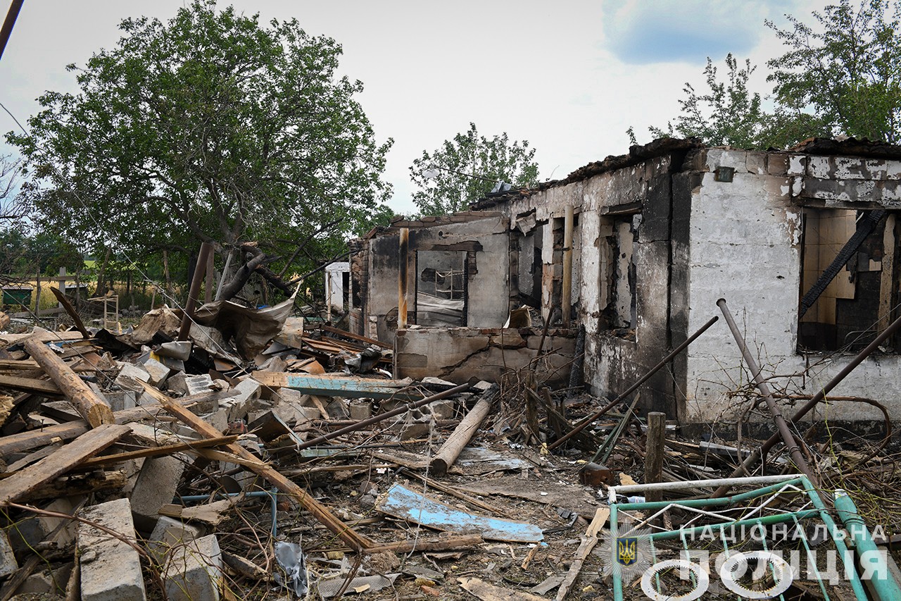 Ворог бив по будинках людей: наслідки російських ударів по Запорізькій області, - ФОТО