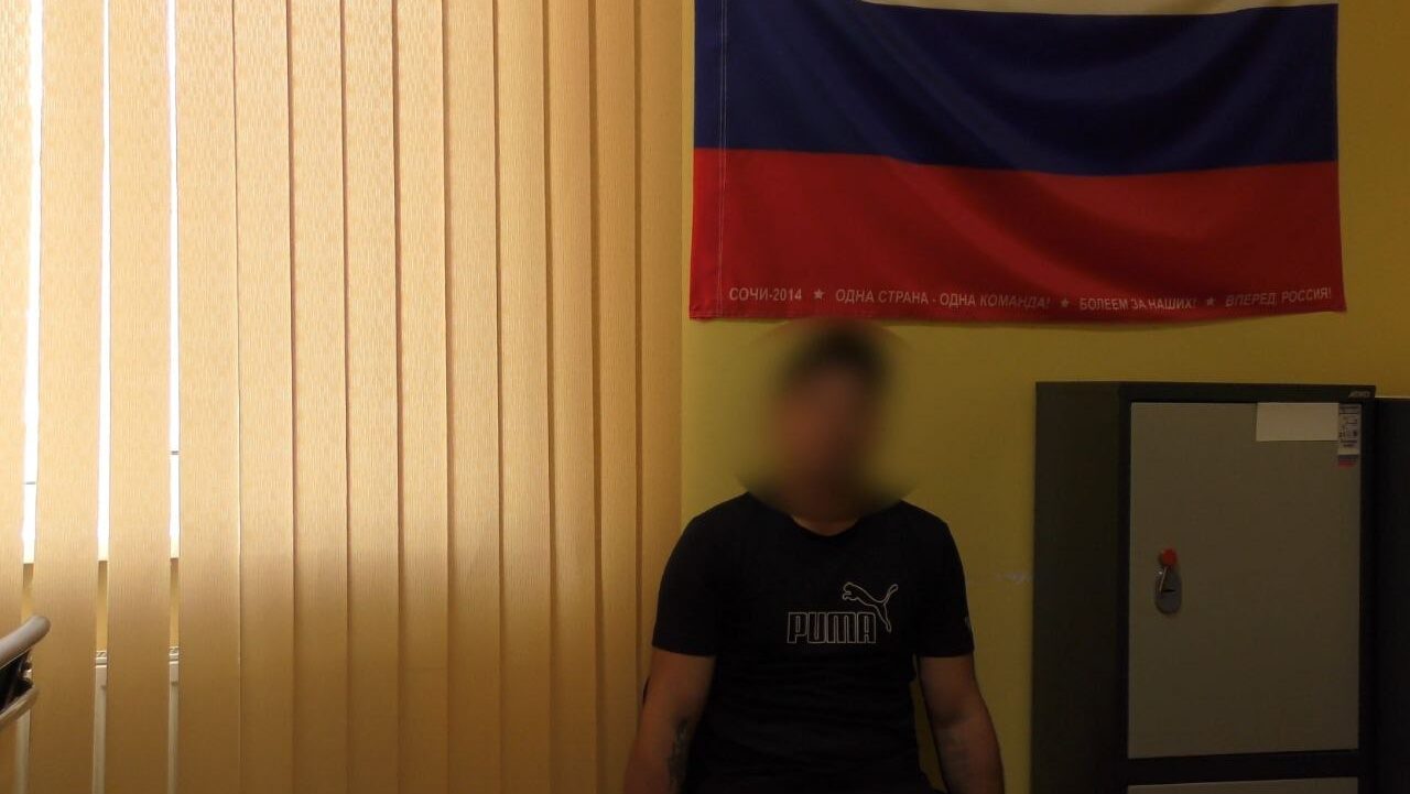 Звинуватили у шпигунстві та видворили: окупанти депортували з Бердянська місцевого жителя