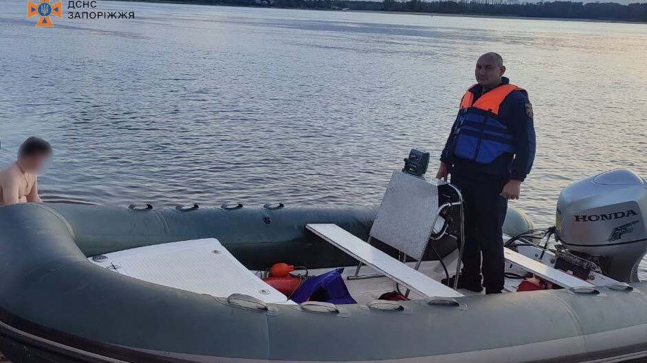 В Запорожье спасли двух мужчин, которые едва не утонули в Днепре