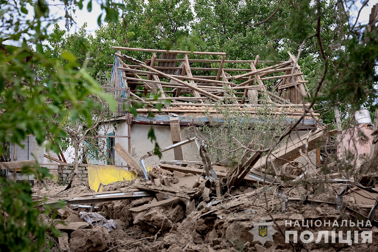 Разрушены дома людей: последствия вражеских обстрелов по Запорожской области