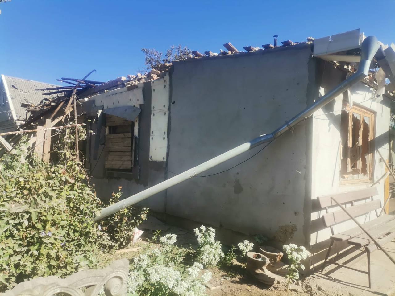 Внаслідок російського обстрілу Запорізької області поранено чоловіка