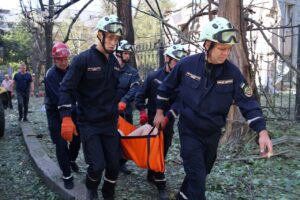 Кількість постраждалих внаслідок нічного удару по Запоріжжю зросла до 21, — ФОТО