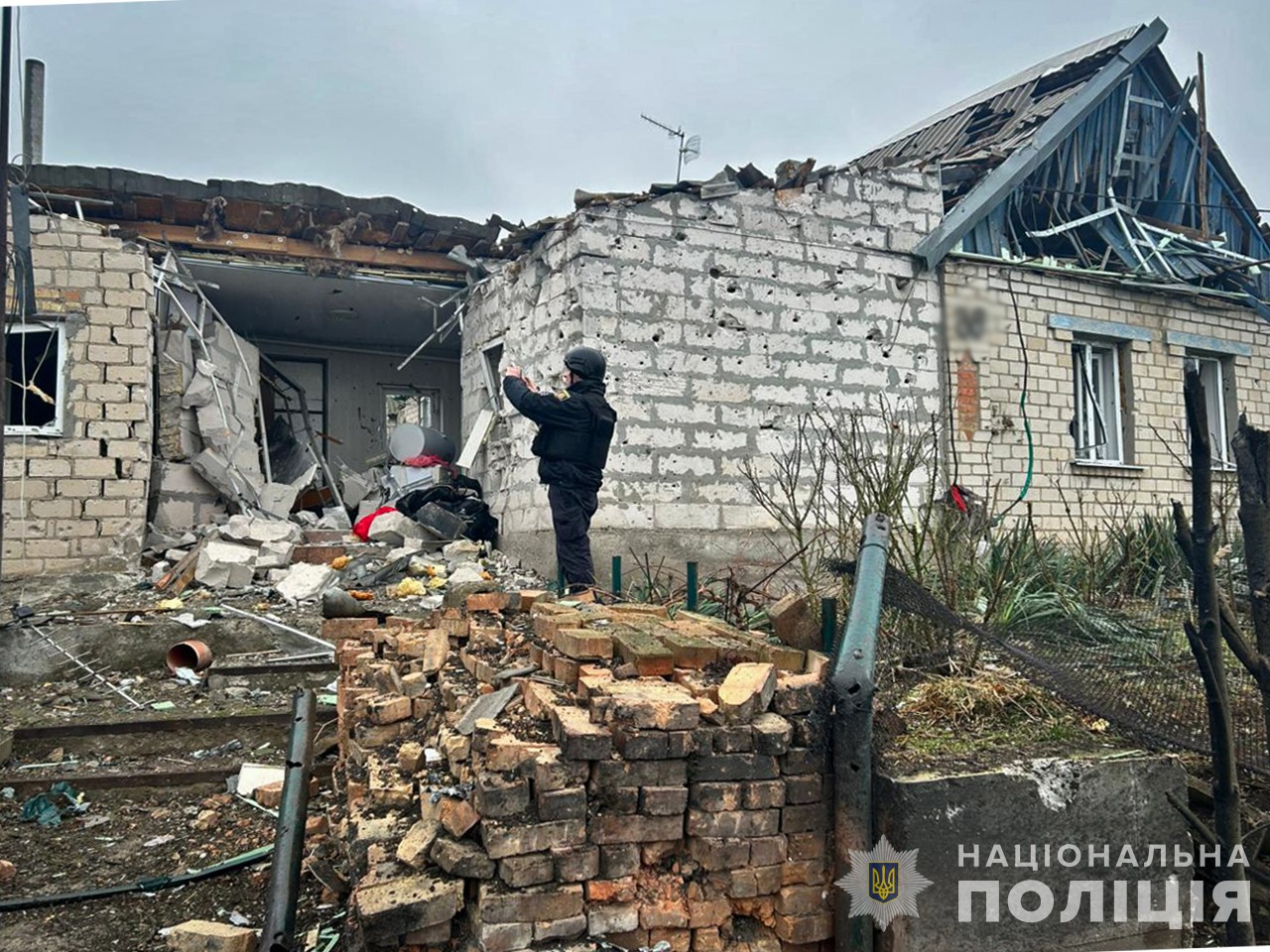 Масована атака на Запоріжжя та чергові обстріли в області: наслідки ворожих влучань 22 січня, — ФОТО