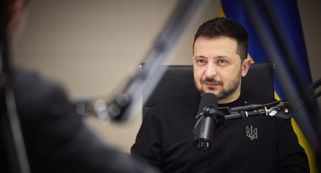 Президент Зеленский в интервью американскому подкастеру рассказал о милитаризации детей в Бердянске и Мелитополе