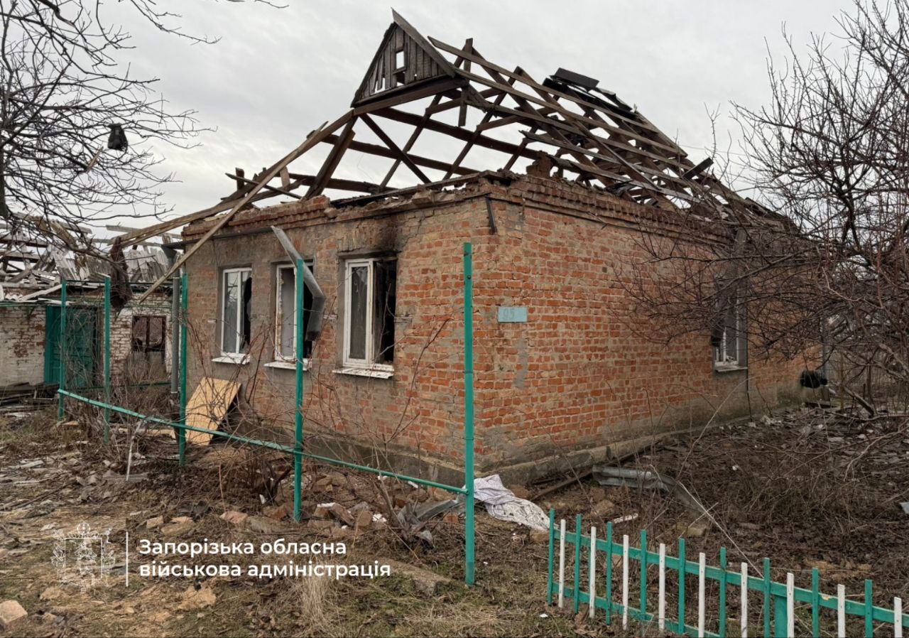 Оккупанты нанесли 426 ударов по 12 населенным пунктам Запорожской области: есть разрушения