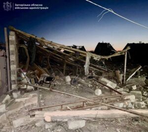 Ворог скинув КАБи на Гуляйполе: поранено мирних мешканців, — ФОТО, ВІДЕО
