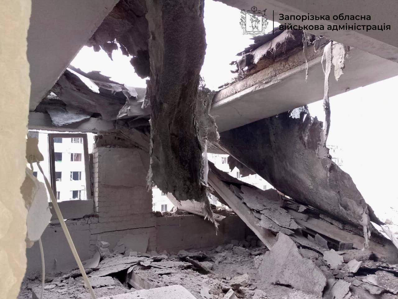 Вісім авіаударів та сотні безпілотників: під російськими обстрілами опинилися дев'ять населених пунктів Запорізької області