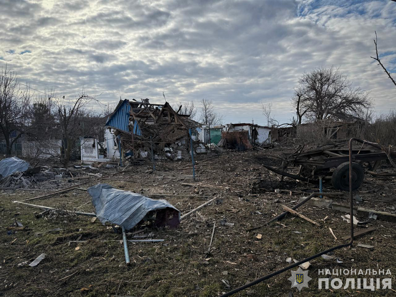 Уничтожен грузовик и повреждено учебное заведение: последствия вражеских ударов по Запорожской области 25 марта, — ФОТО