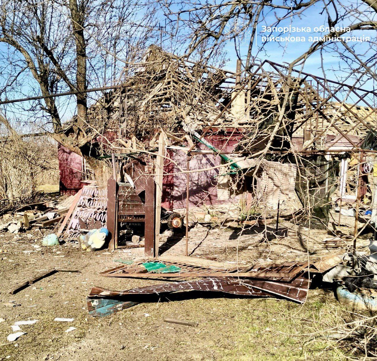 Ворог вдарив дроном по будинку в Запорізькому районі: поранено 16-річного хлопця