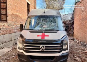 В прифронтовому Оріхові ворог вдарив дроном по автівці волонтерів, — ФОТО