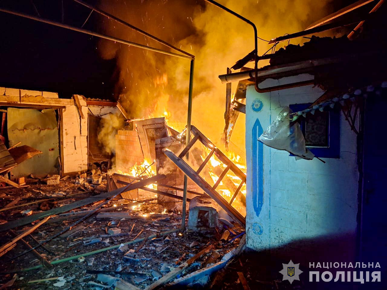 Ворог вдарив по Запорізькій області 449 разів, постраждала людина: наслідки ворожих обстрілів 23 березня, — ФОТО