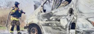 Удар по Малокатеринівці: знищено авто та пошкоджено будинки, — ФОТО