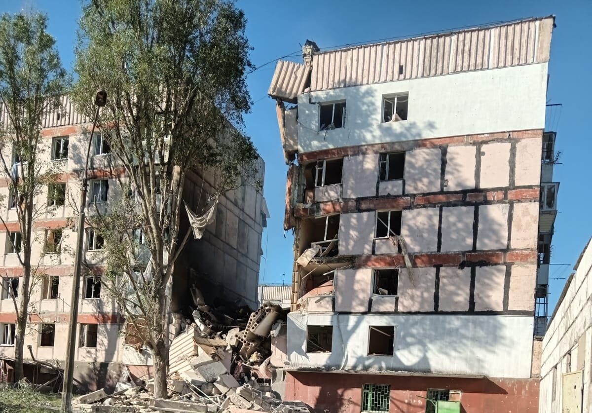 Разрушены квартиры и дома: последствия вражеских ударов по Запорожской области 25 мая, — ФОТО