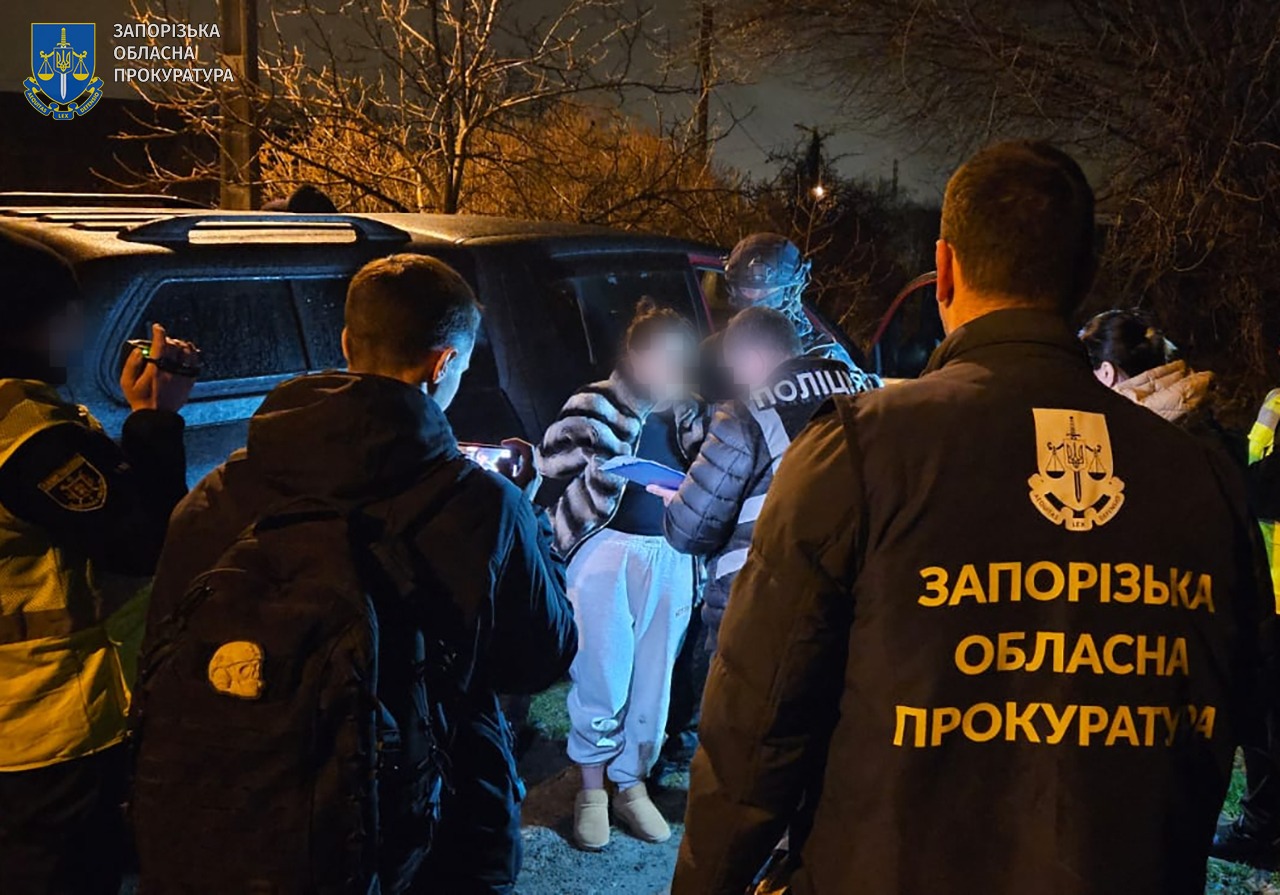 Будут судить жительницу Запорожья, которая заказала убийство бывшего мужа военного и его родных