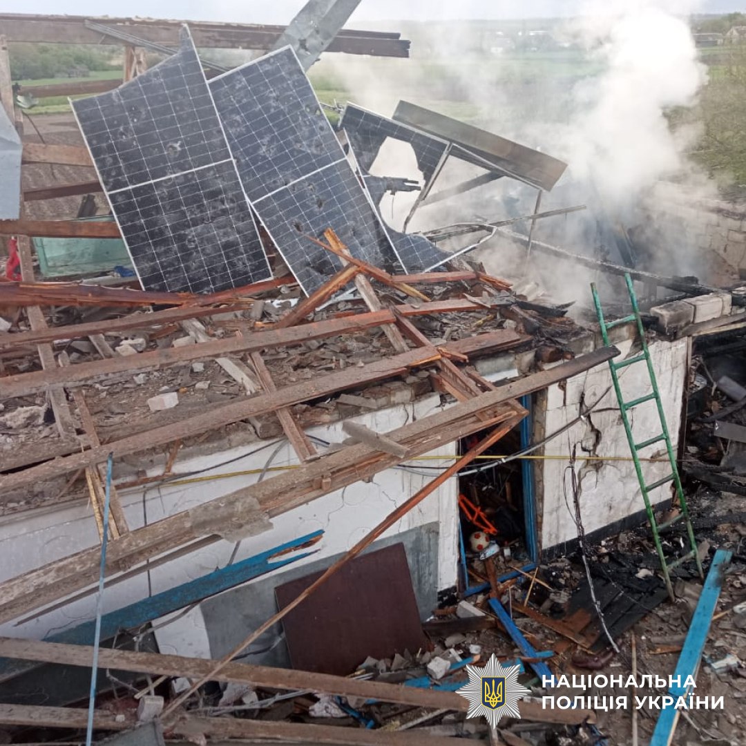 Ворог вдарив по Запорізькій області 402 рази за добу: наслідки ворожих влучань 15 травня, — ФОТО