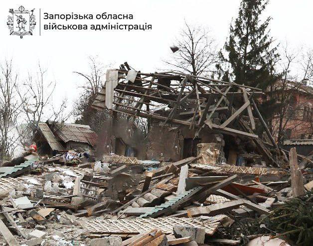 Гатили з авіації, артилерії та атакували безпілотниками: ворог завдав 419 ударів по Запорізькій області