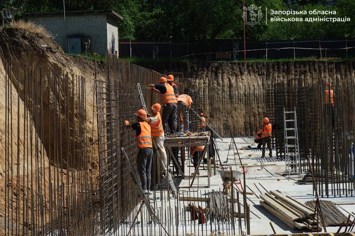 В Днепровском районе Запорожья продолжается строительство новой «подземной» школы: какие работы уже выполнены, — ФОТО, ВИДЕО