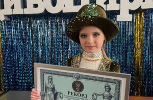 7-летняя воздушная гимнастка из Запорожья установила национальный рекорд, — ВИДЕО