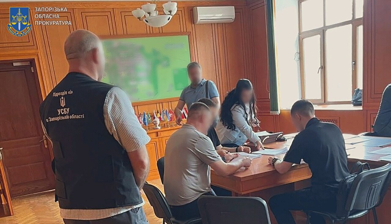 В Запорожье экс-заместителя руководителя научно-проектного учреждения подозревают в растрате 1,3 миллиона гривен госсредств