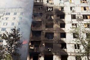 Ворог бив по 14 населеним пунктам Запорізької області: надійшло 13 повідомлень про пошкодження квартир, будинків та об'єктів інфраструктури