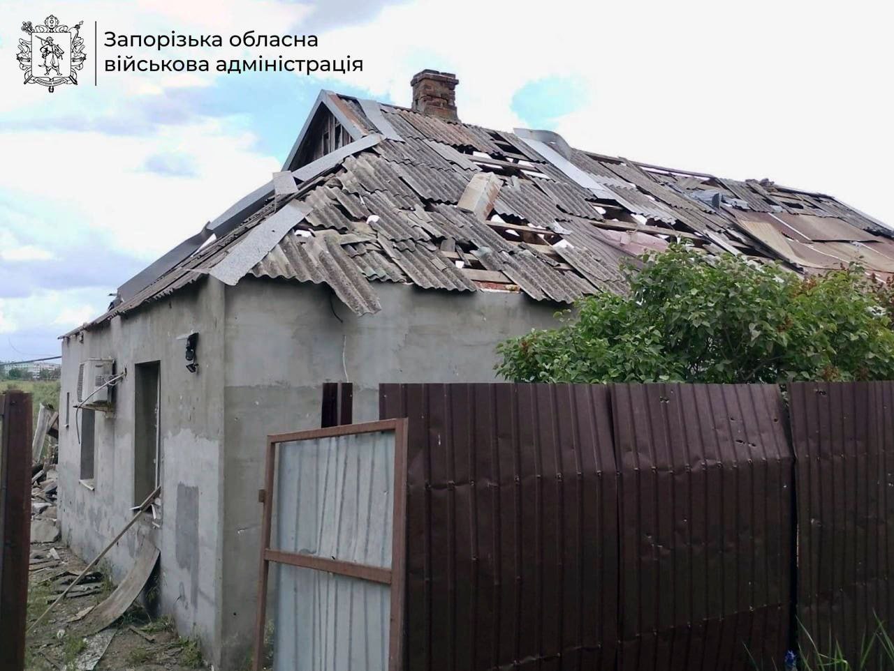 Атаковали беспилотниками и били из артиллерии: россияне нанесли 498 ударов по Запорожской области