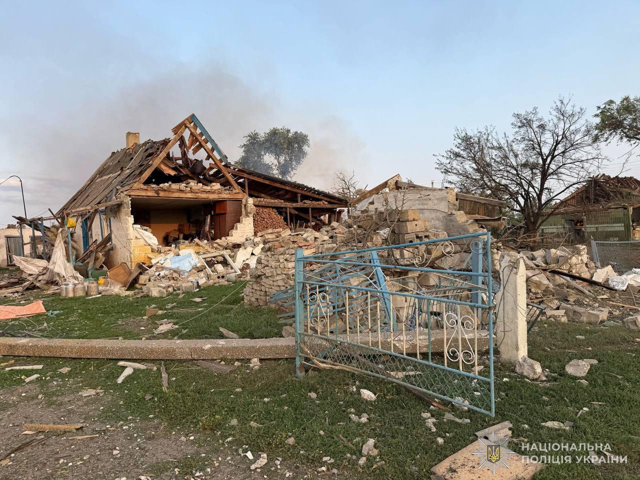 Пошкоджено будівлі та поранено людей: наслідки ворожих ударів по Запорізькій області 13 червня, — ФОТО