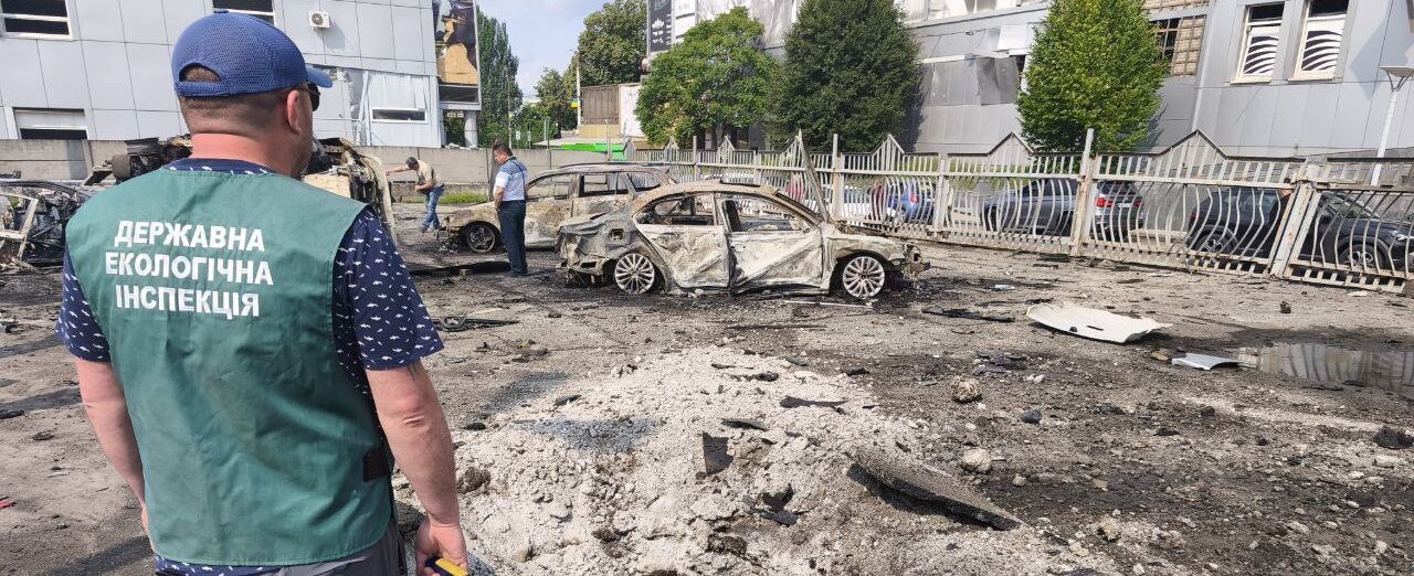 Фахівці екоінспекції повідомили про наслідки «шахедної» атаки Запоріжжя, — ФОТО