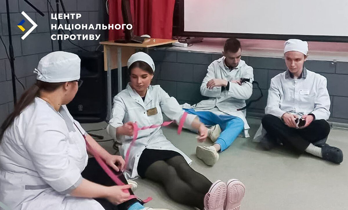 Враг готовит инструкторов по тактической медицине среди студентов захваченных учебных заведений
