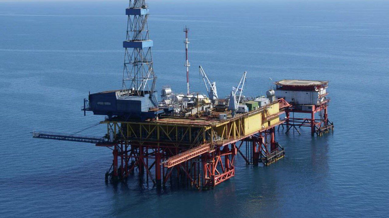 Окупанти заявили, що виявили в акваторії Азовського моря промислові запаси газу та планують його видобувати