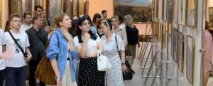 Жодного зв’язку з українською духовністю міста: в окупованому Бердянську відкрили виставку про «православні храми Росії»