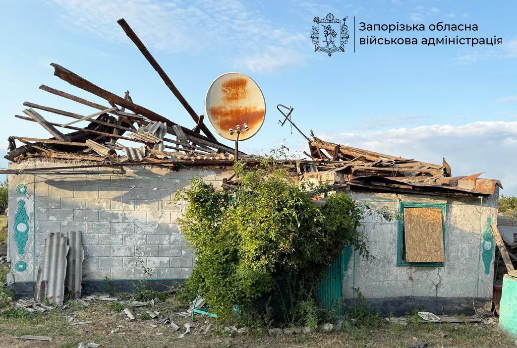 Ранены четыре человека: россияне нанесли 376 ударов по Запорожской области