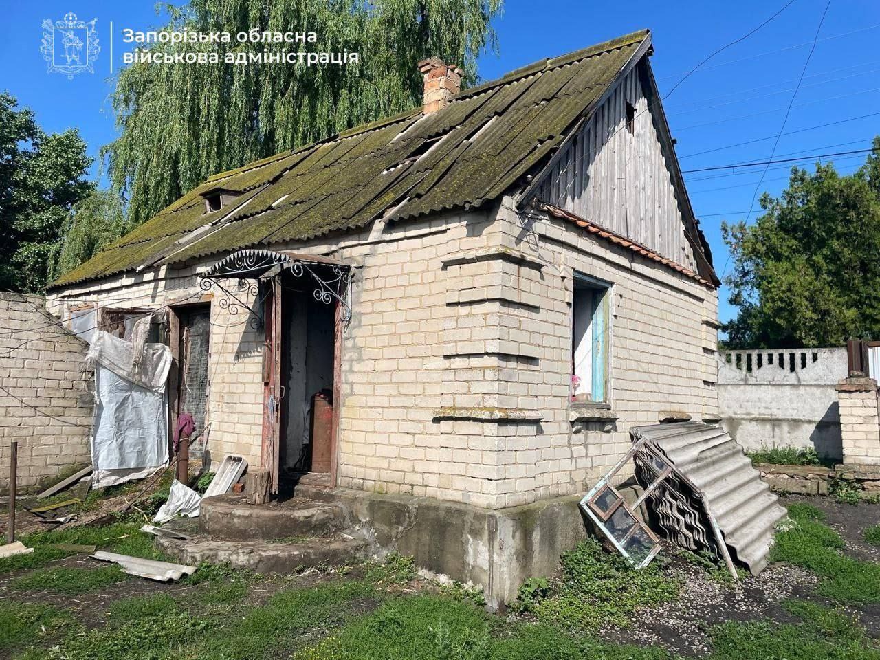 Поранено людей та пошкоджено оселі: росіяни завдали 482 удари по Запорізькій області