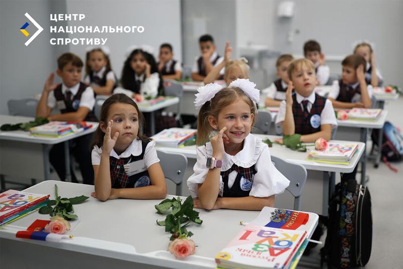 Замість освіти – пропаганда: окупанти посилили навчальне навантаження в початковій школі