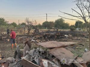 Зруйновано багатоповерхівки та будинки: наслідки російських ударів по Запорізькій області 17 серпня, — ФОТО