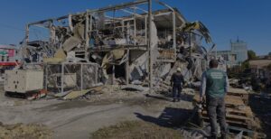 Забруднено понад 500 квадратних метрів території: екологи показали наслідки нічного удару по Комунарському району Запоріжжя, — ФОТО