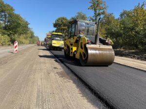 До кінця жовтня у Запорізькій області планують завершити поточний ремонт дороги міжнародного значення, - ВІДЕО