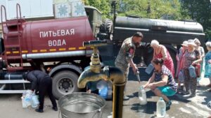 Спрага окупованих міст: як Росія руйнує водопостачання на захопленій частині Запорізької області і залишає населення без питної води