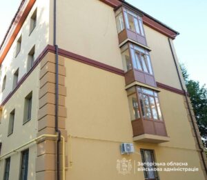 У Запоріжжі після російського удару відновили багатоповерхівку на Сталеварів, 16: будинок вже визнаний придатним для заселення, — ФОТО, ВІДЕО